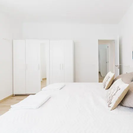Apartamento Moderno Urbano En Barrio Histórico 1ºi